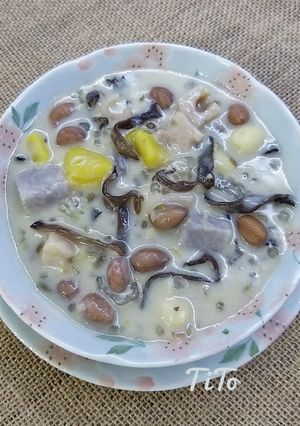 Hình của món Chè bà ba (biến tấu).