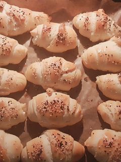 صورة لوصفة كرواسون بالجبنه 🥐🥐