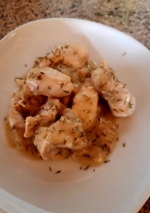 Foto di Straccetti di pollo al vino B e timo