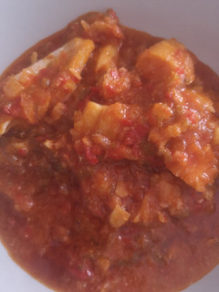 Una foto de Bacalao con pisto