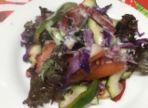 Una foto de Ensalada multicolor