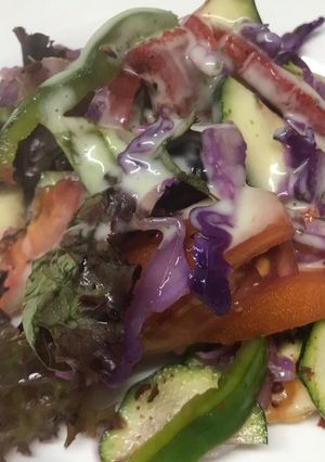 Una foto de Ensalada multicolor