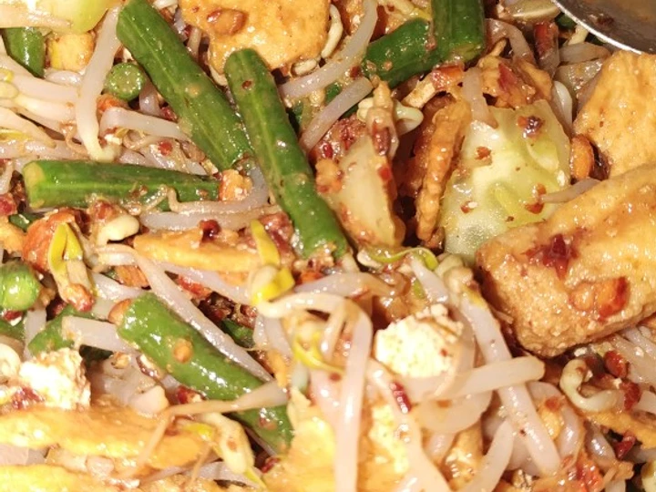 Langkah Mudah untuk Membuat Resep Rujak Petis Madura yang  Bikin Ketagihan Anti Ribet, Mantap Sekali