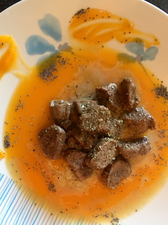 Foto di Agnello su crema di zucca e cavolfiore