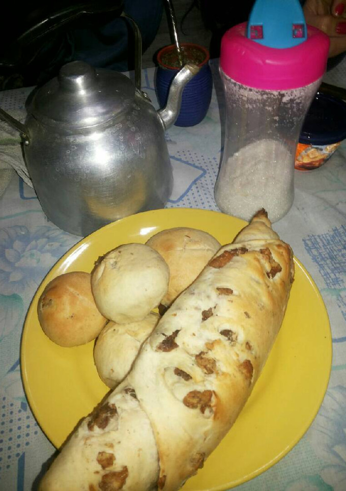 Una foto de Pan casero fácil con chicharrón