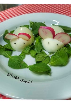 عکسی از دستور تزیین تخم مرغ آبپز (ایده ساده)