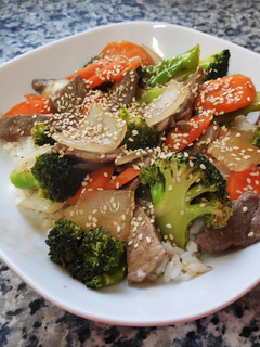 Una foto de Salteado de Ternera con verduras