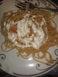 Una foto de Spaghetti rojo