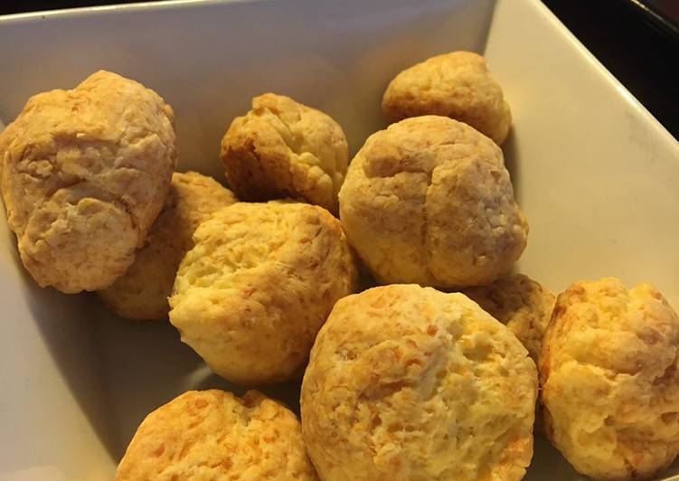 Scones de queso, hechos con aceite, riquísimos!