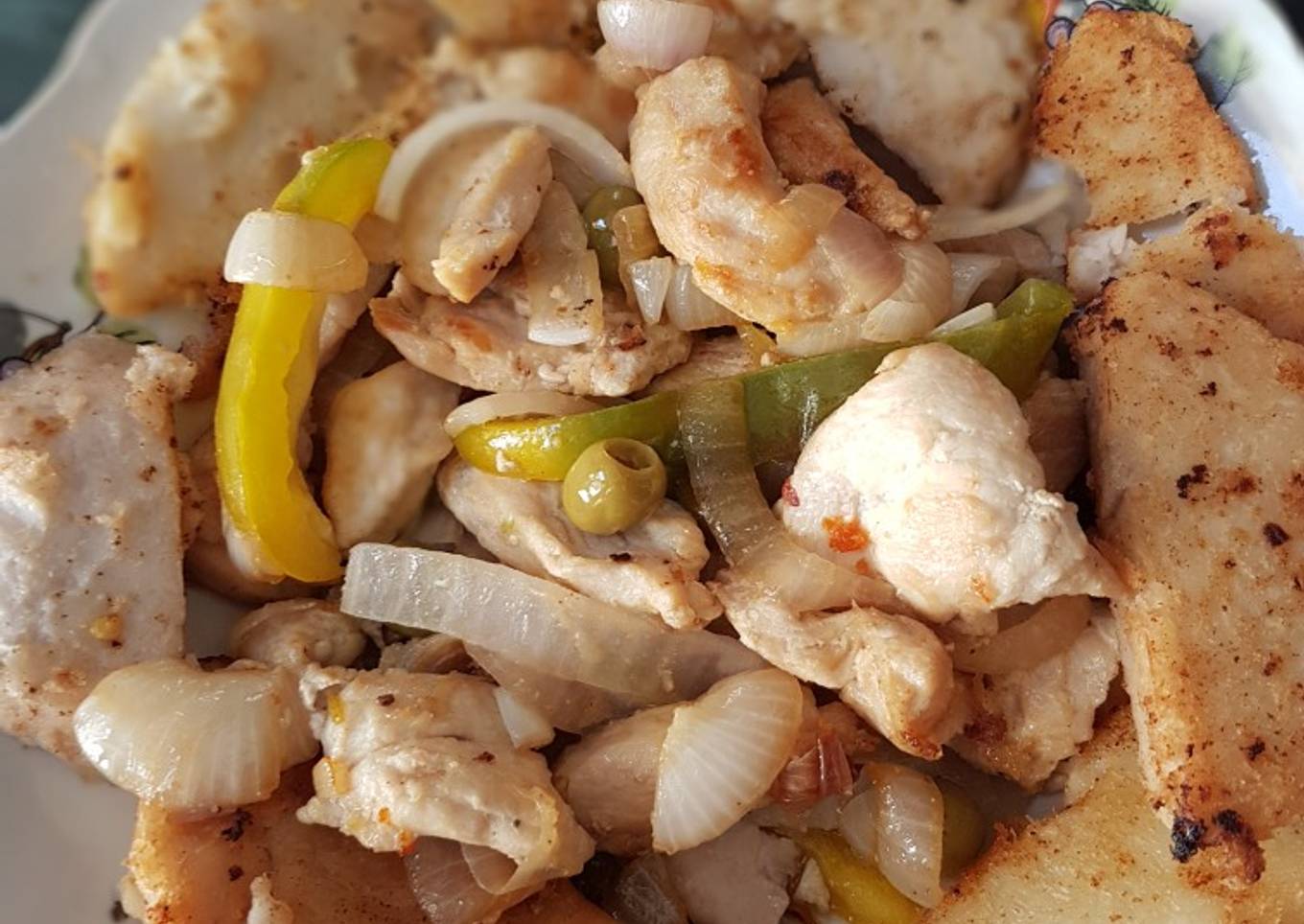 Pollo salteado con verduras