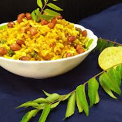 A picture of Murmura poha.