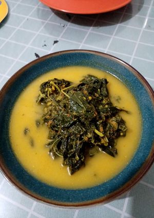 Foto resep Gulai daun singkong/ daun singkong masak santan