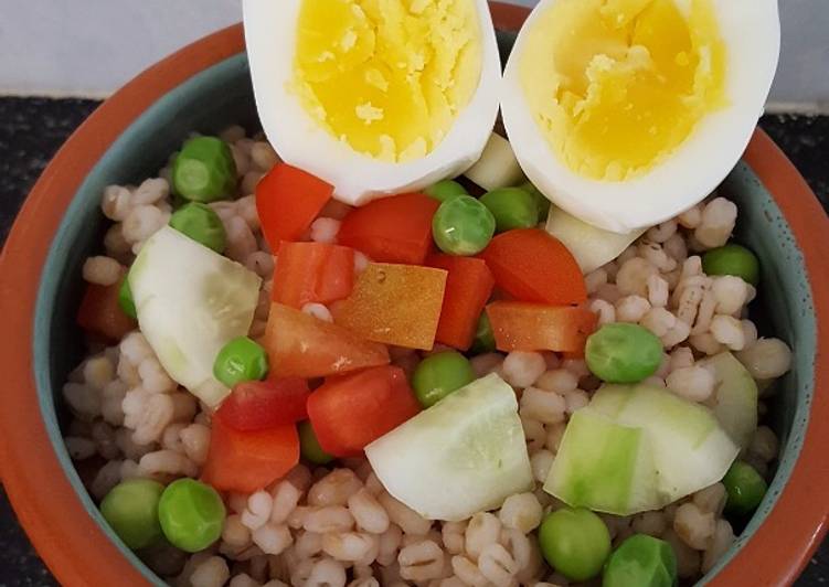 How to Make Quick Pearl barley salad