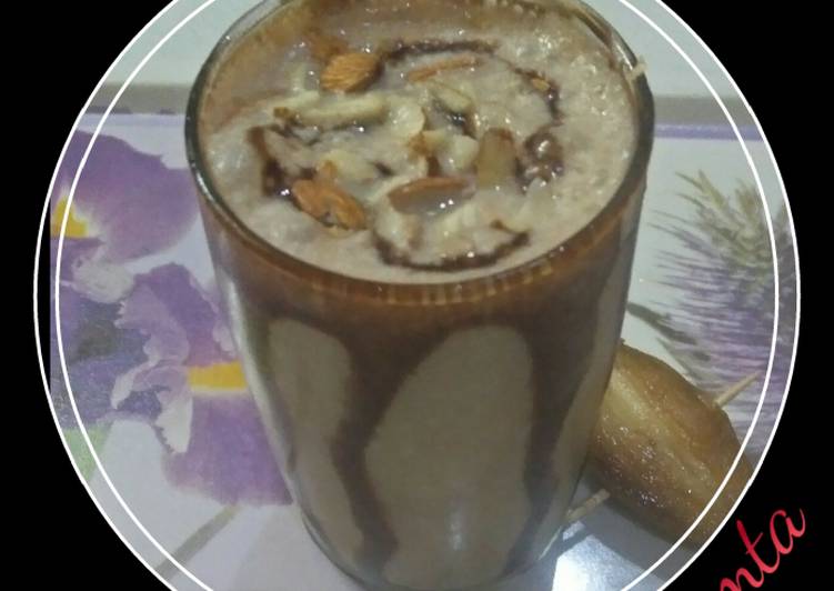 Chocolaty Chickoo milk shake