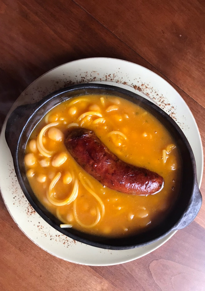 Una foto de Porotos con longaniza 🇨🇱♥️