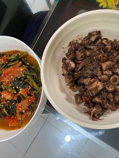 Foto resep Tumis Kangkung Pedas Terasi Ala Resto