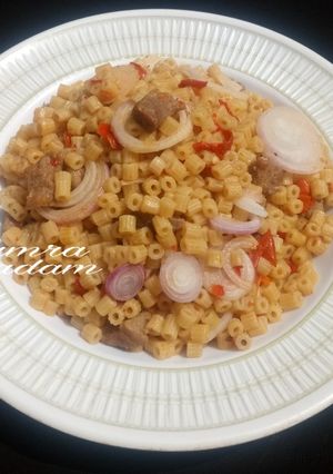 Jollop din wheat semolina pasta (Macaroni) ainihin hoton girkin