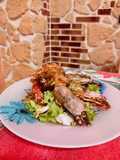 Gamberoni in pasta fillo, bufala e granella di pistacchi
