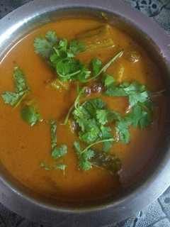 முருங்கைக்காய் கிரேவி செட்டிநாடு ஸ்டைல் (Murunkaikaai gravy recipe in tamil) செய்முறை முக்கிய புகைப்படம்