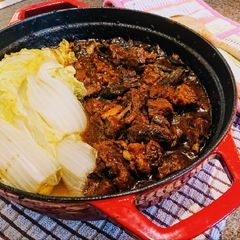 A picture of Chinese-Style Braised Beef One-Pot.