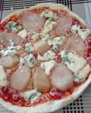 Pizzafit con pera y queso azul