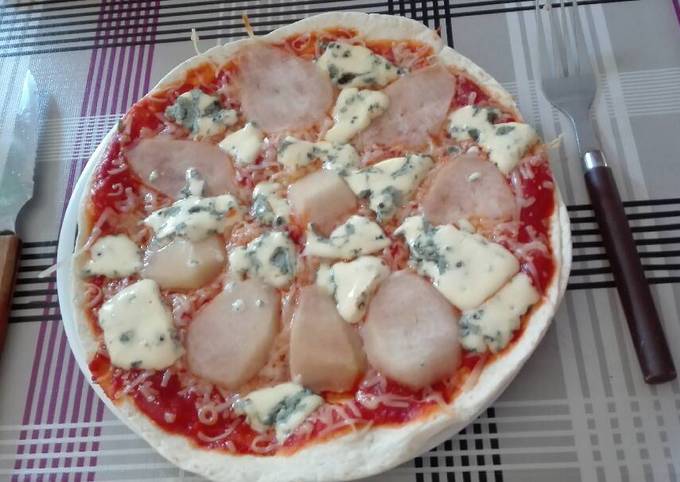 Foto principal de Pizzafit con pera y queso azul