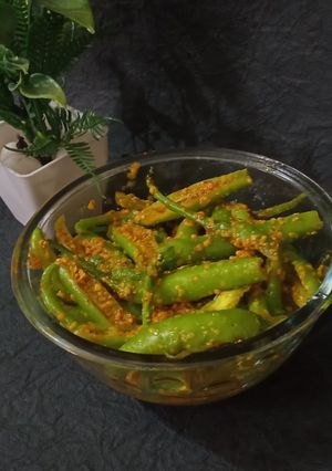 राई वाले मिर्च (Rai wali mirch recipe in Hindi) रेसिपी मुख्य फोटो