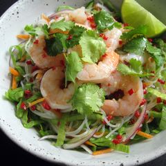 A picture of Rice Vermicelli Salad with Fish Sauce Dressing.