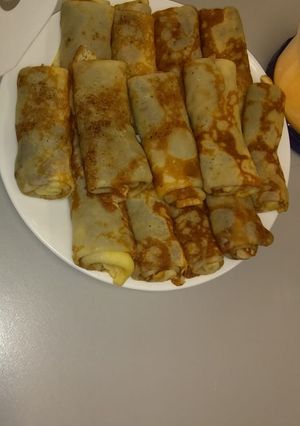 A picture of Egg Crepe Jam Roll.