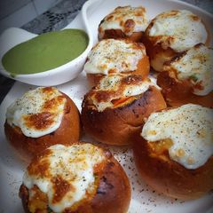 A picture of Pav buns.