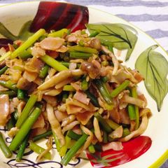 A picture of Sautéed Garlic Shoots.