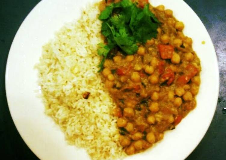 Recipe of Favorite Exhange Student Life Hacks: Chana Masala