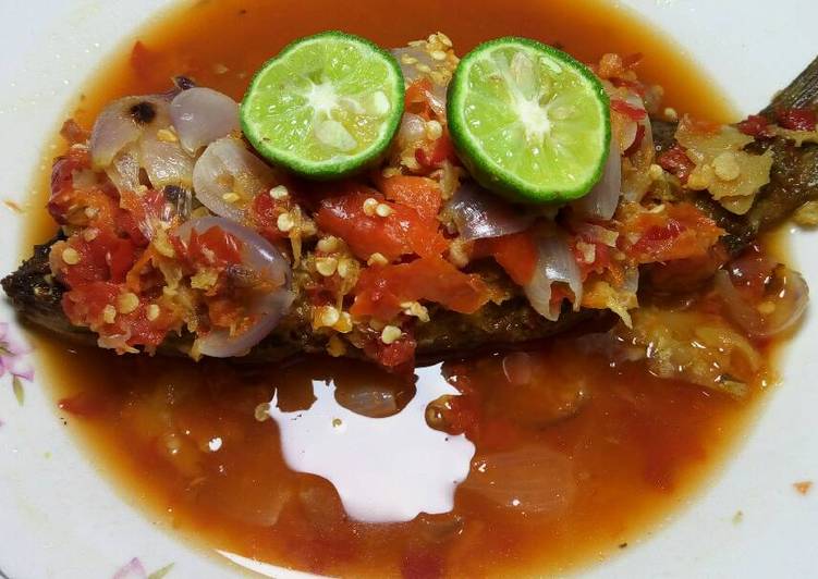 Resep Pecak Ikan Mas Khas Betawi Oleh Yenny Puspita