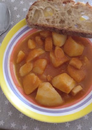 Foto principal de Sepia con patatas y jamón