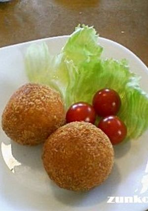 A picture of Arancini di Riso (Rice Croquettes).