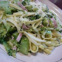 Broccoli and Ham Cream Cheese Pasta A picture of Broccoli and Ham Cream Cheese Pasta.