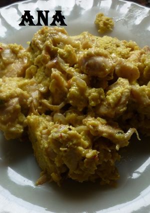 Una foto de Revuelto de pollo casero