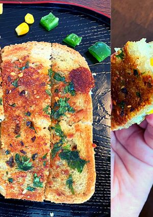 A picture of Cheesy Garlic Bread in 10 minute | Garlic Bread | Instant Recipe.