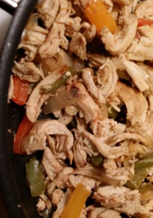 A picture of Zesty Italian Chicken Fajitas:-).