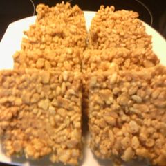 A picture of sunshines peanut butter rice krispies.