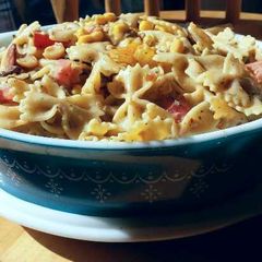 A picture of Mix Pasta Salad.