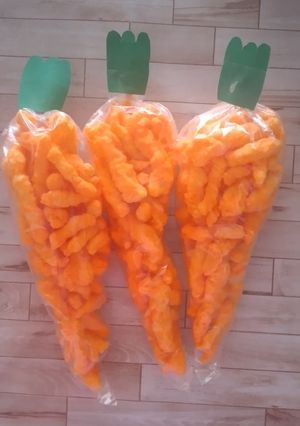 عکسی از دستور تزیین کرانچی و پفک به شکل هویج (ایده یلدایی)