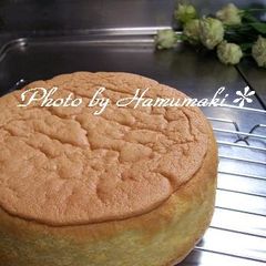A picture of Sponge Cake with Egg, Sugar and Flour.
