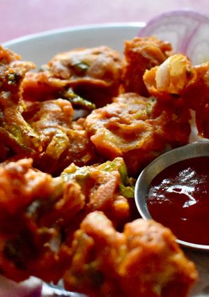 A picture of Mix Veg Pakoda - Winter Hot Snack.