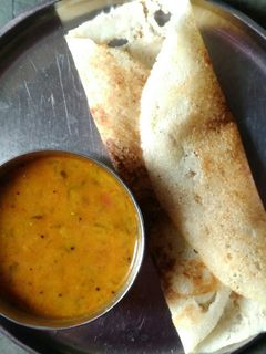 રવા ઢોસા (Rava Dosa Recipe In Gujarati) રેસીપી મુખ્ય ફોટો