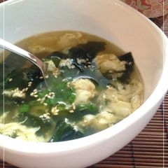 A picture of Korean Style Soup: Wakame Seaweed & Egg.