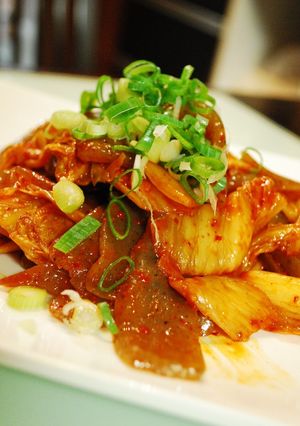 A picture of Konnyaku Kimchi.