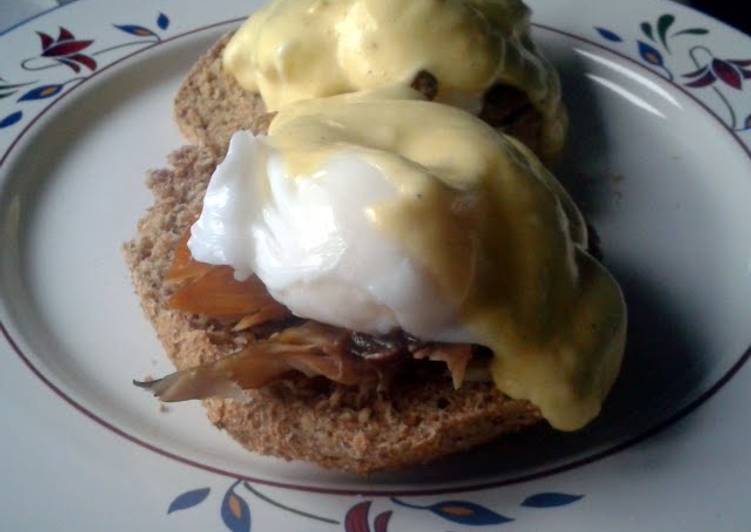 Smoked Mackerel, Poached Eggs and Hollandaise