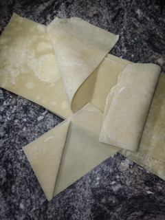 A picture of Oven samosa wraps.