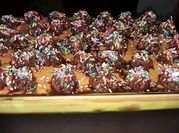 Una foto de postres chocolatada